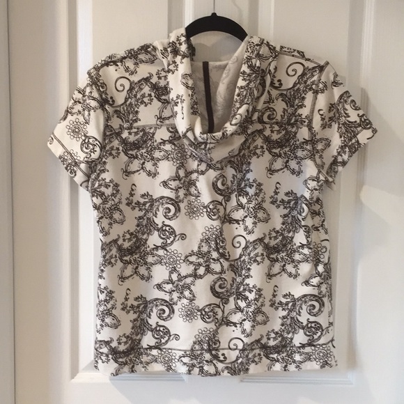 Top - Picture 2 of 2